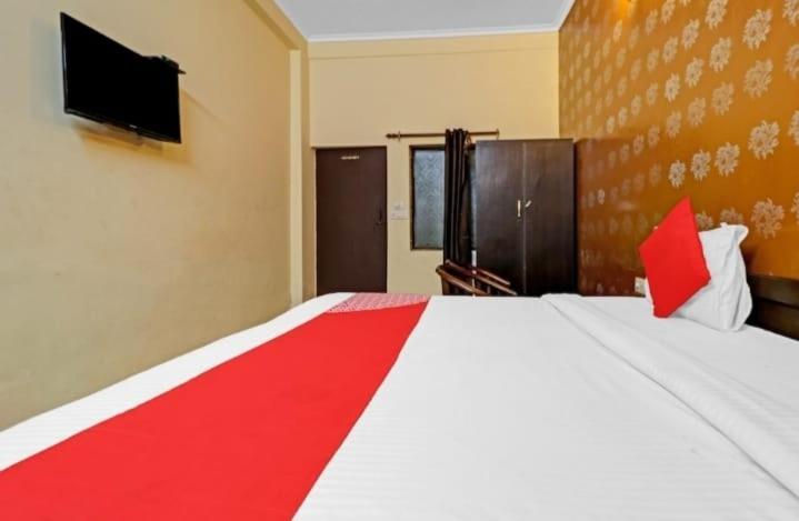 The Hotel Grace Place Inn New Delhi Extérieur photo